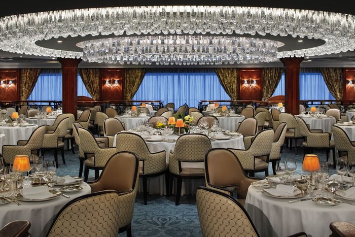 Restaurants, Bars & Cafés on Oceania Aurelia